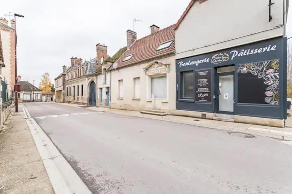 Le Gambetta - Nouveau Proprietaire Estissac Dış mekan fotoğraf